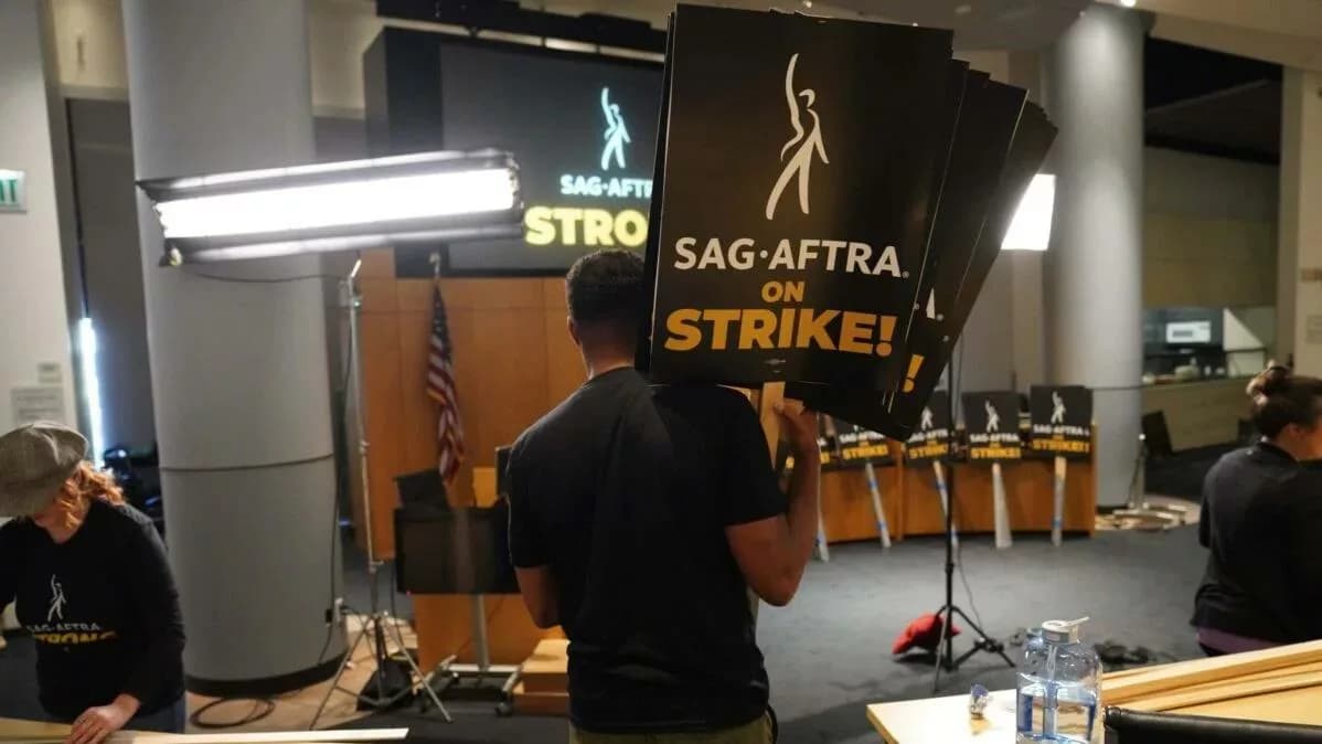Atores de Hollywood entram em greve; entenda as razões e o que acontece agora