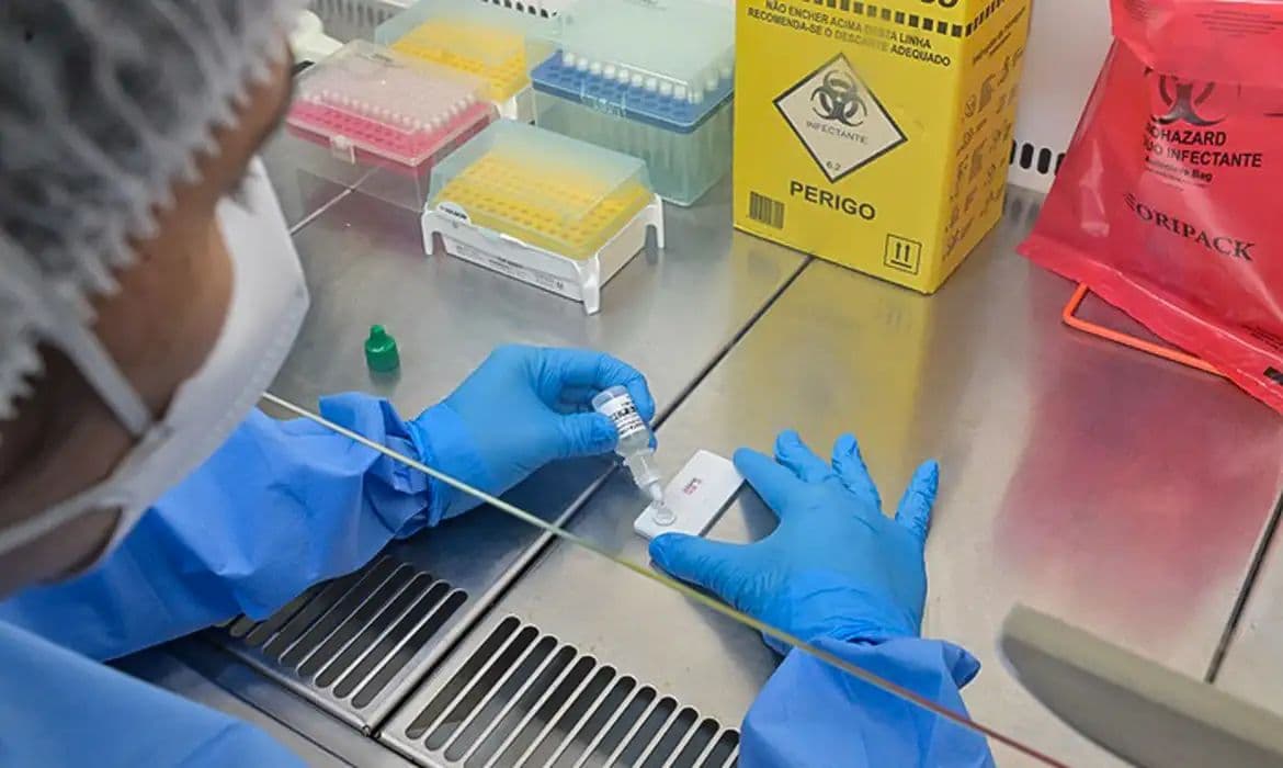 Novas regras de controle de qualidade para laboratórios no Brasil