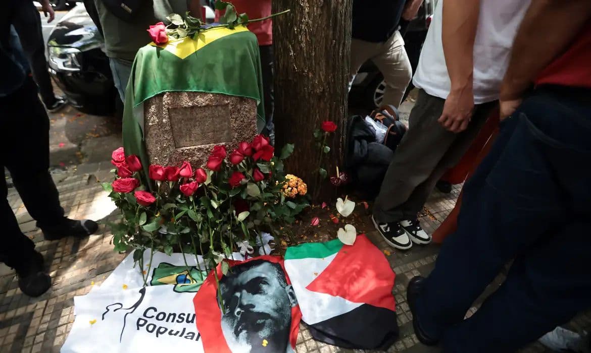 Reconhecimento da culpa do Estado na morte de Marighella completa 30 anos