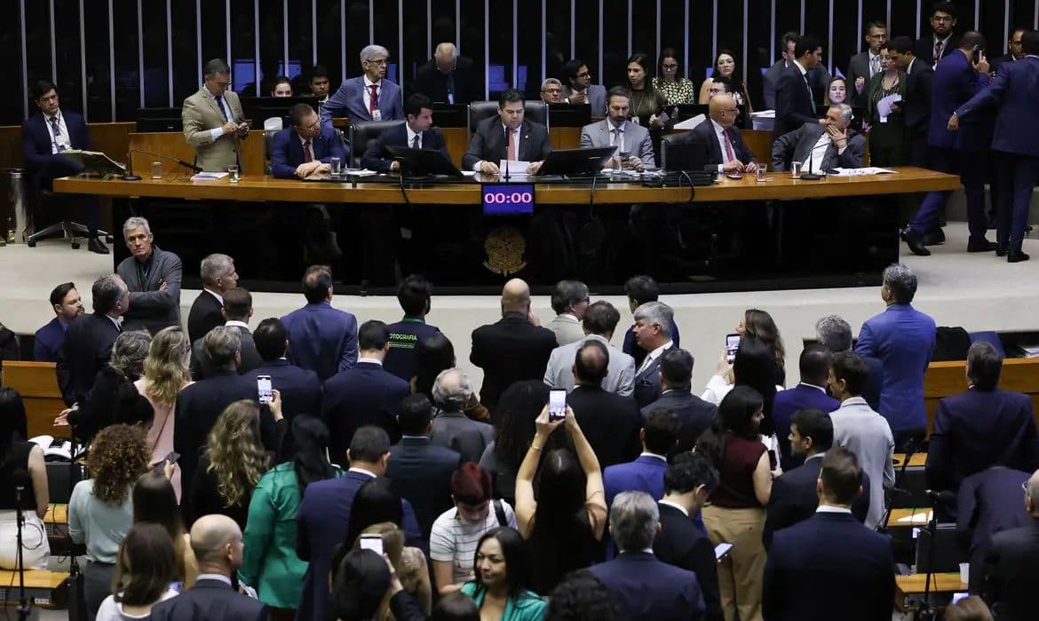 Senado vota PEC do fim da escala 6x1 na próxima quarta-feira