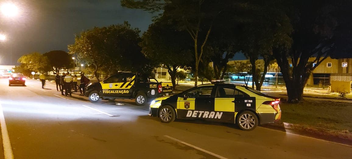 Flagrados ao volante antes de tirar carteira