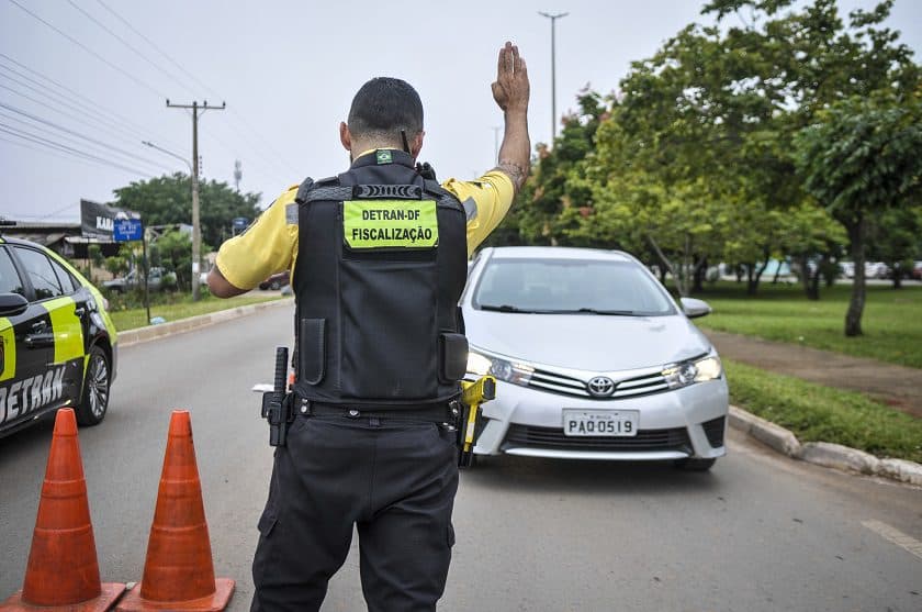 Informação em todo lugar por um trânsito mais seguro