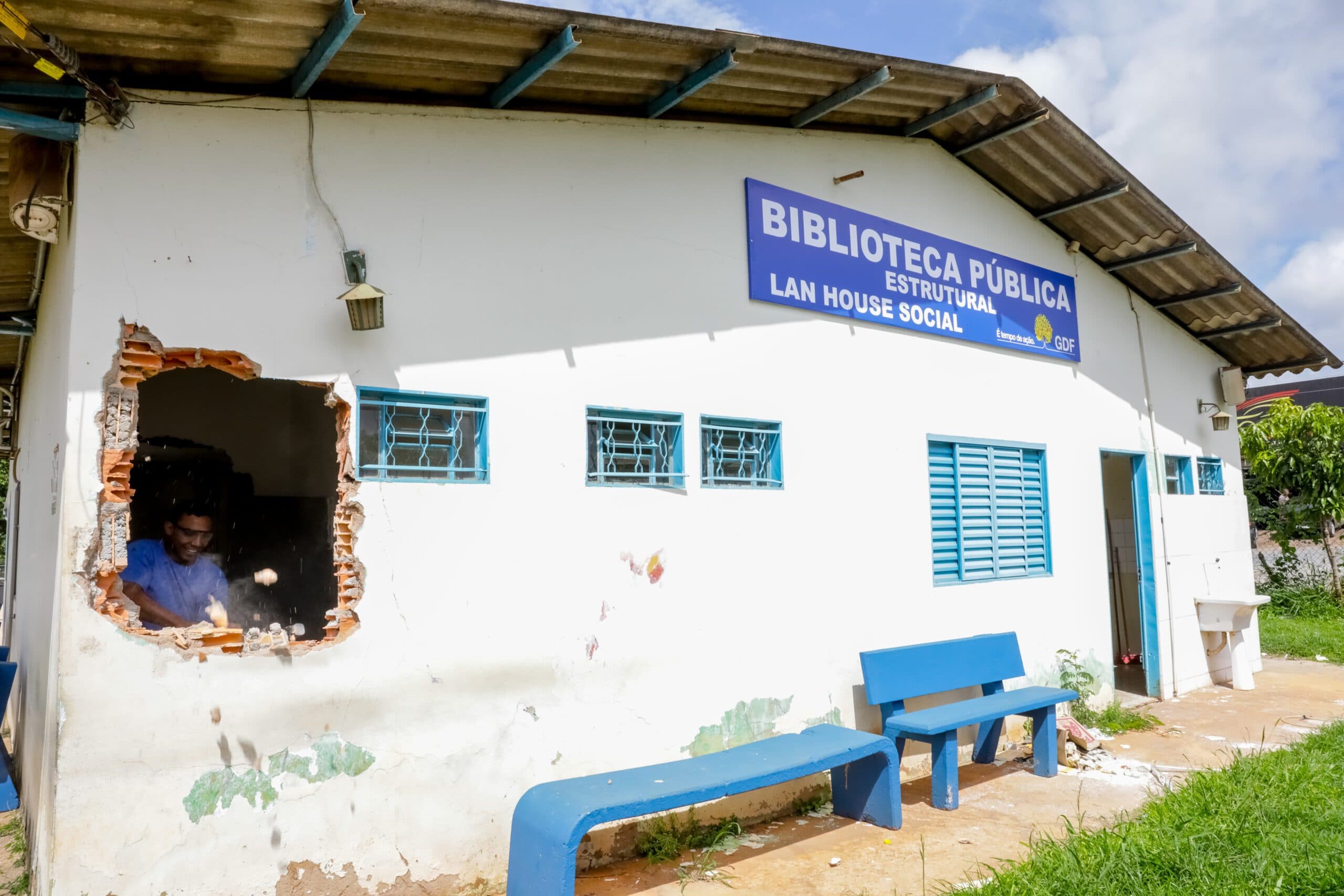Uma nova biblioteca para os moradores da Estrutural