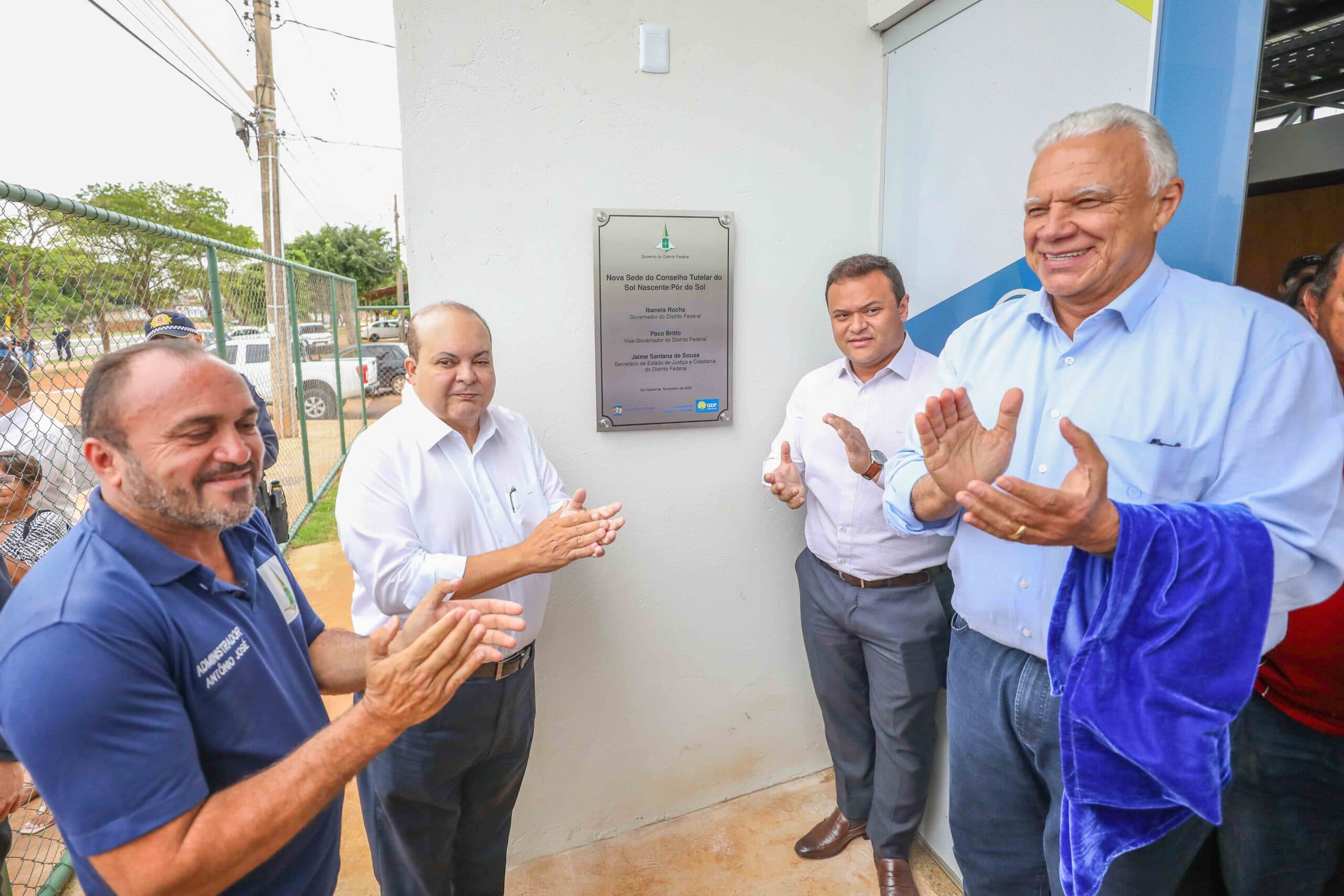 Governador inaugura Conselho Tutelar no Sol Nascente/Pôr do Sol