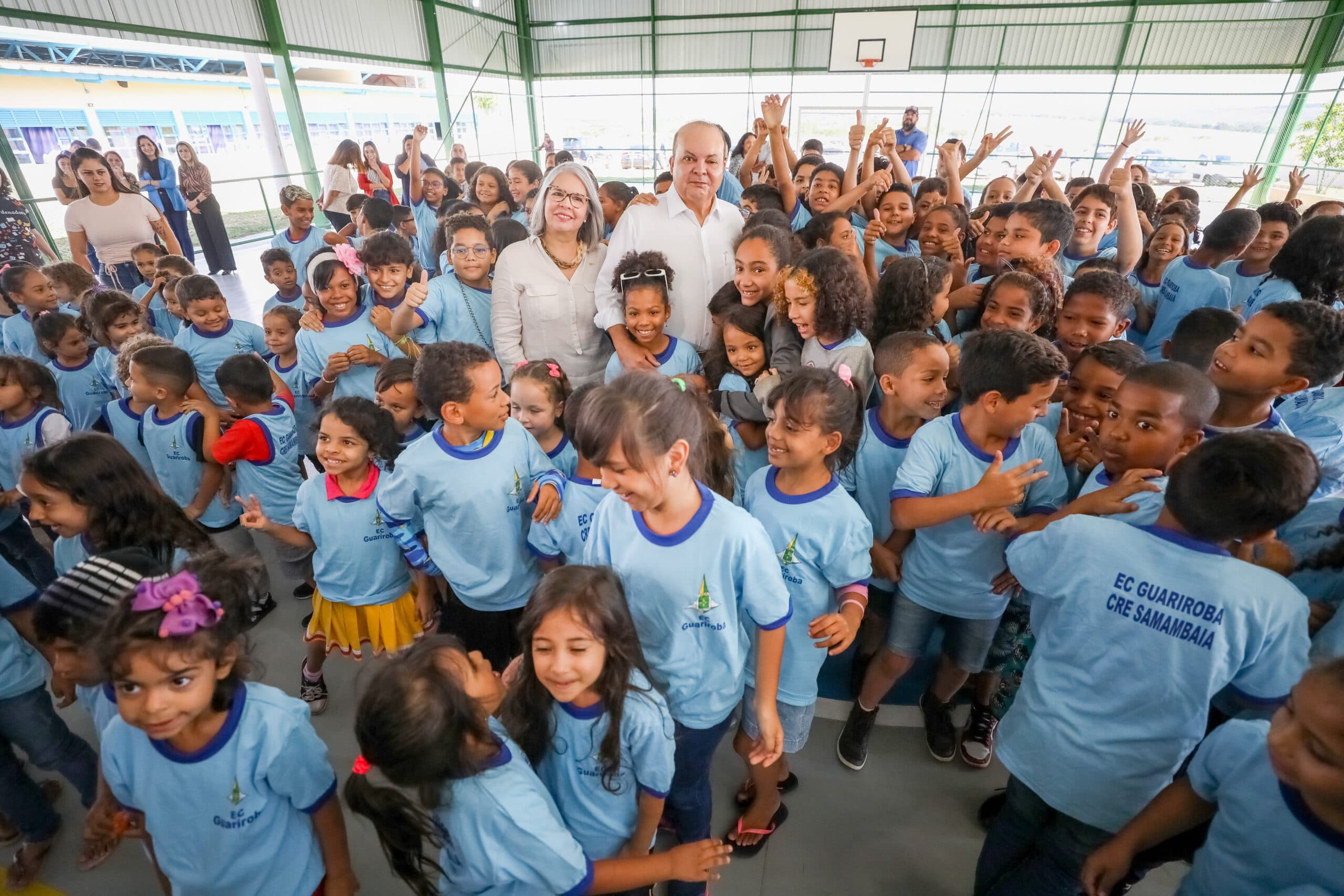 Escola Classe Guariroba ganha cobertura para quadra e pintura completa