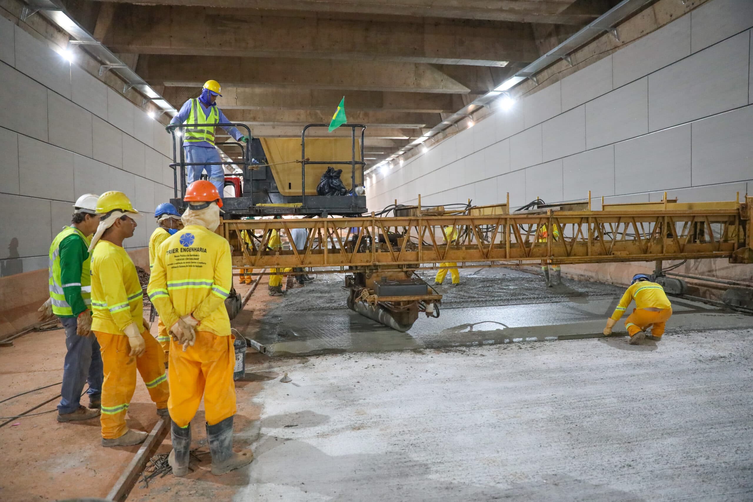 Lado norte do Túnel de Taguatinga volta a ser pavimentado