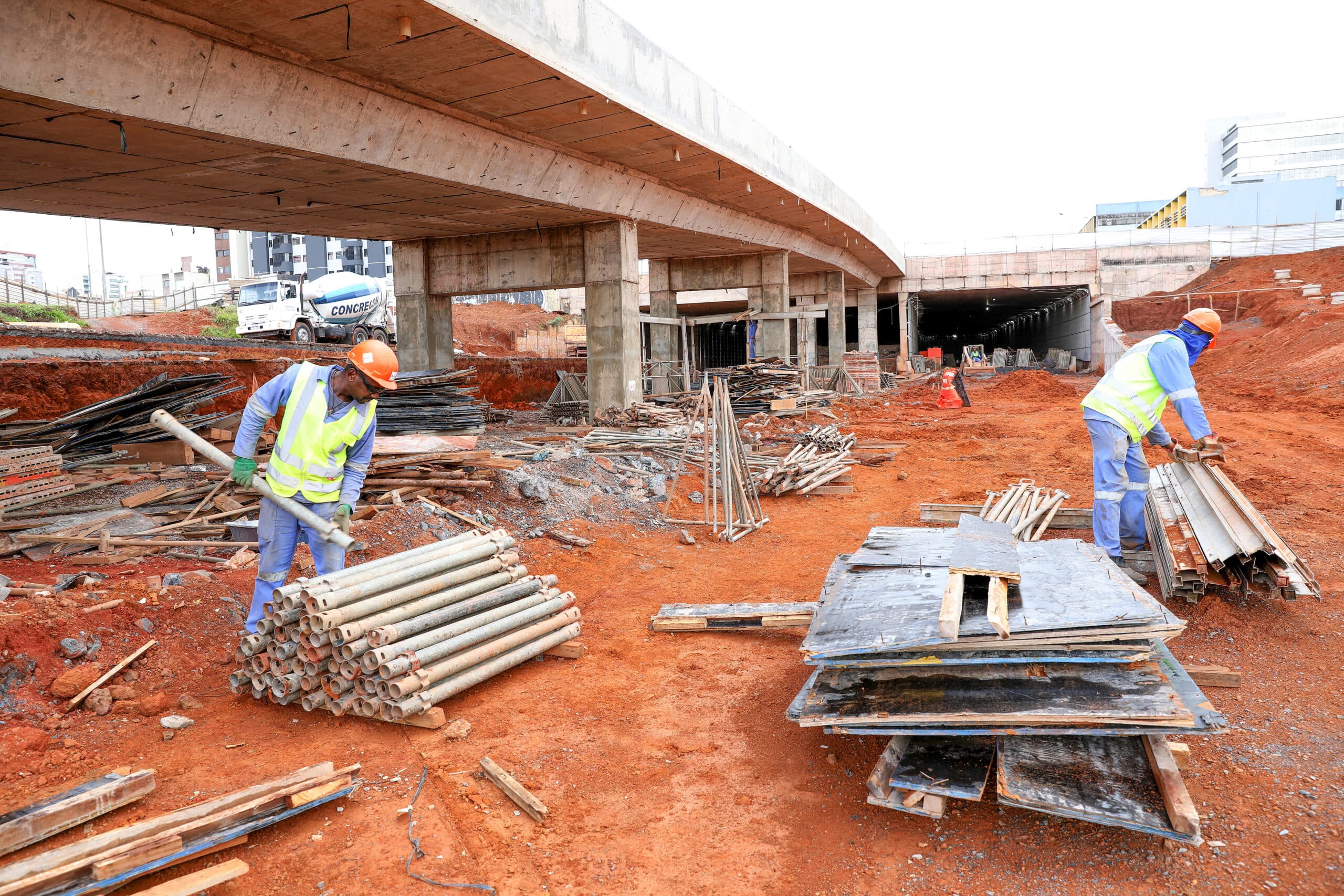 Rampa para ônibus do Túnel de Taguatinga está livre de escoramento