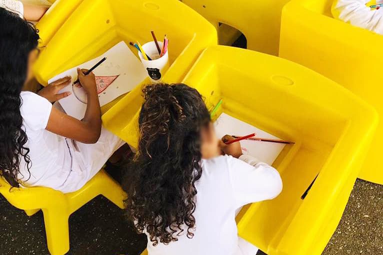 Crianças com familiares em ressocialização são premiadas por desenhos