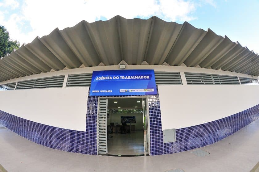 Vagas de emprego para quem tem nível médio são maioria nesta quinta (3)