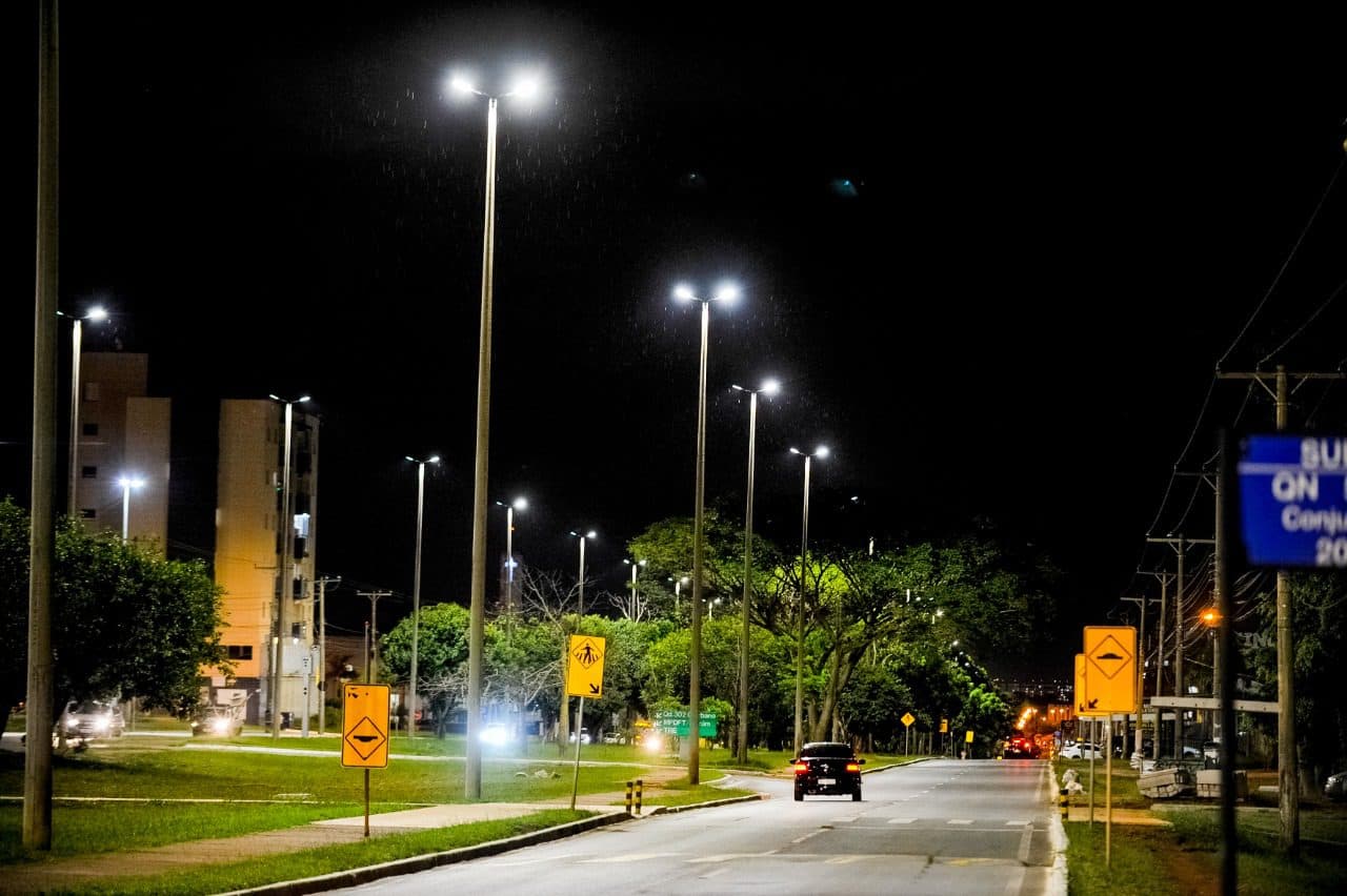 Oito milhões investidos para uma Samambaia mais iluminada
