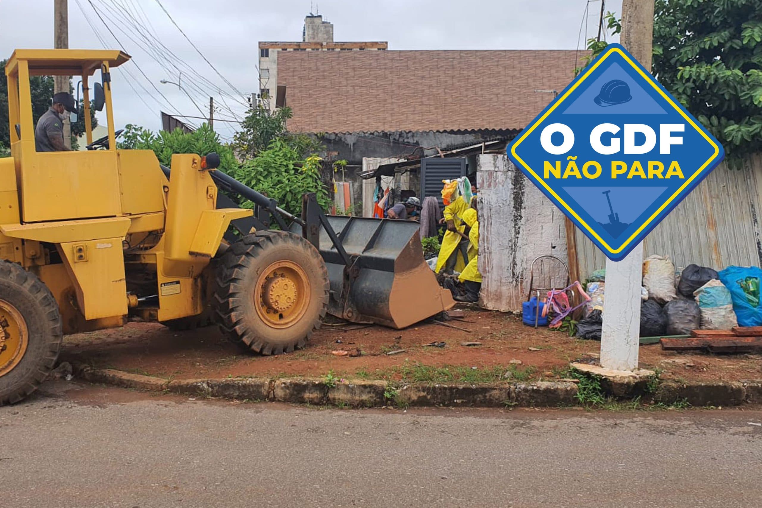 Em três casas de Samambaia, 100 toneladas de lixo retiradas