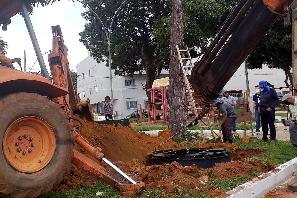 Moradores da Quadra 6 do Varjão agora têm um papa-lixo novinho