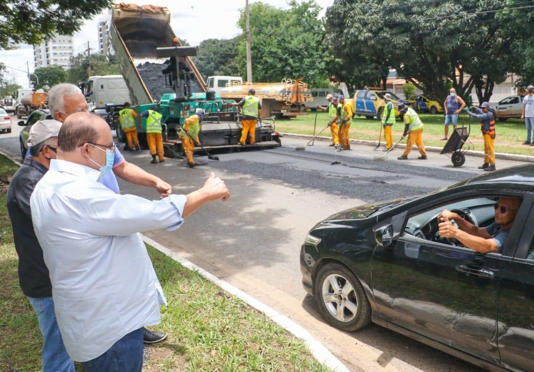 Ibaneis visita obras de recapeamento em Taguatinga