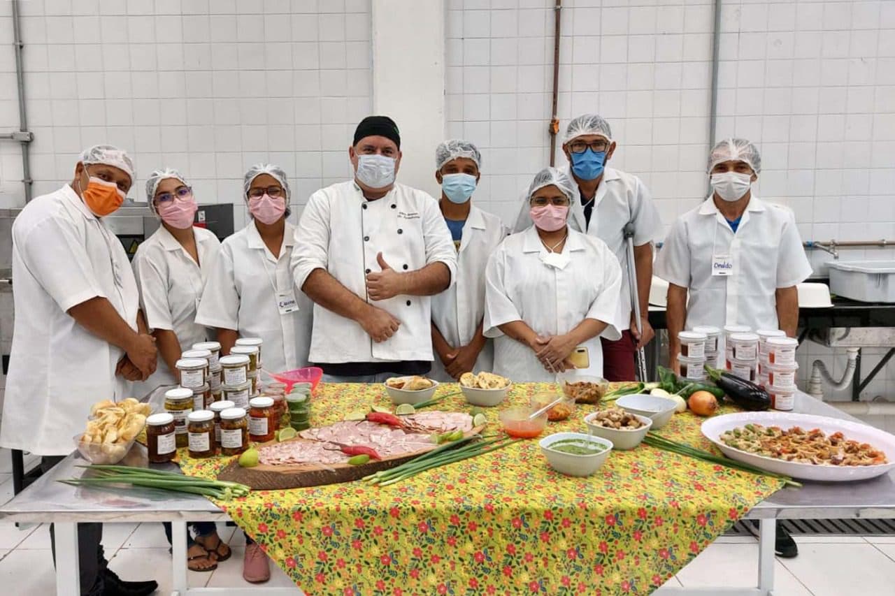 Curso ensina produtores a fazer molhos e antepastos com boas práticas