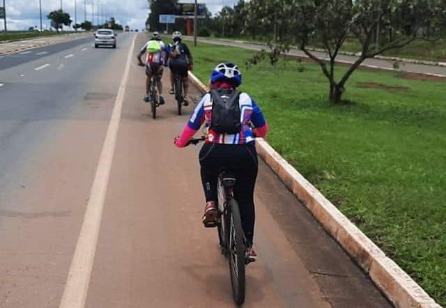 De bicicleta, do Park Way até o Gama, em segurança