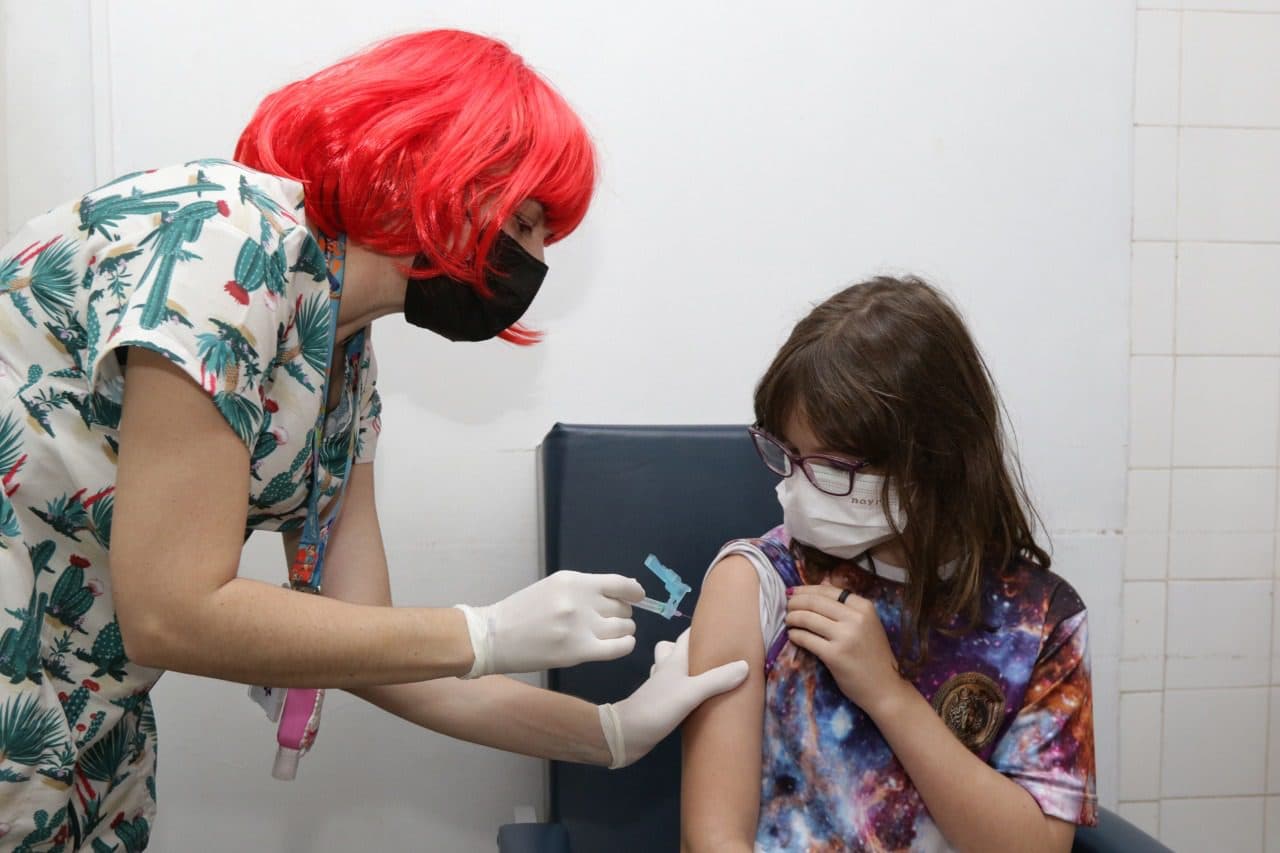 15 mil crianças devem voltar aos pontos de vacinação a partir deste sábado