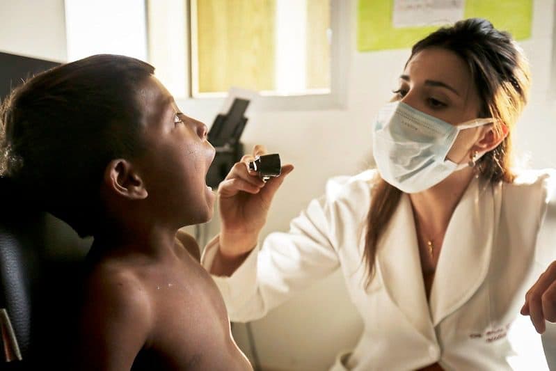 Saúde convoca 100 médicos para reforçar atendimento no DF