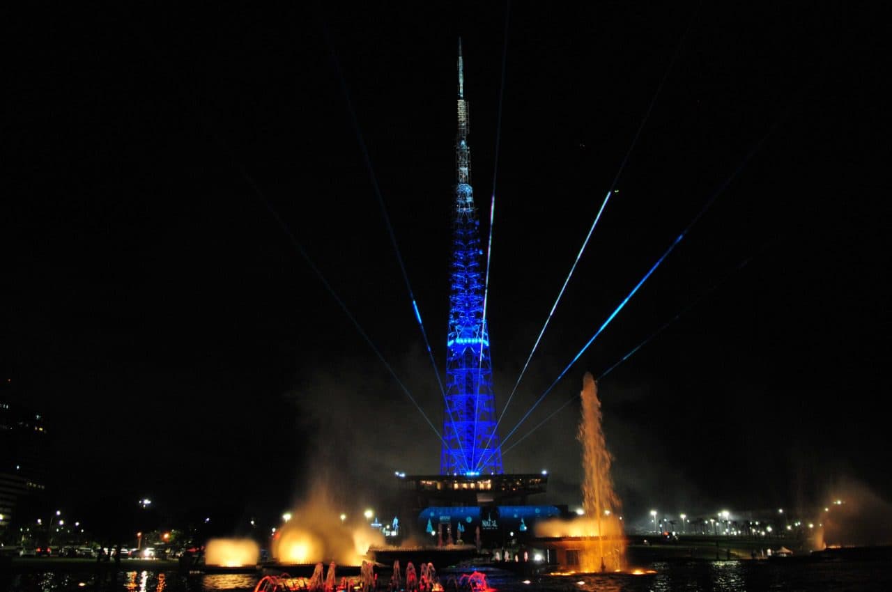 Torre de TV inicia programação de Natal no domingo (18)