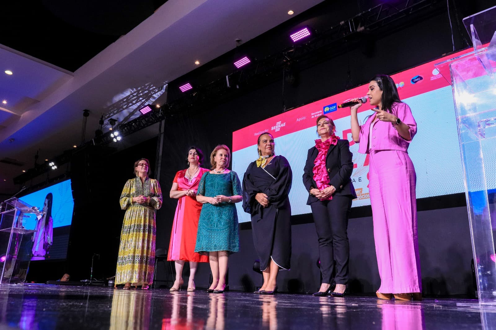 GDF apoia evento sobre liderança com primeira mulher negra CEO do país