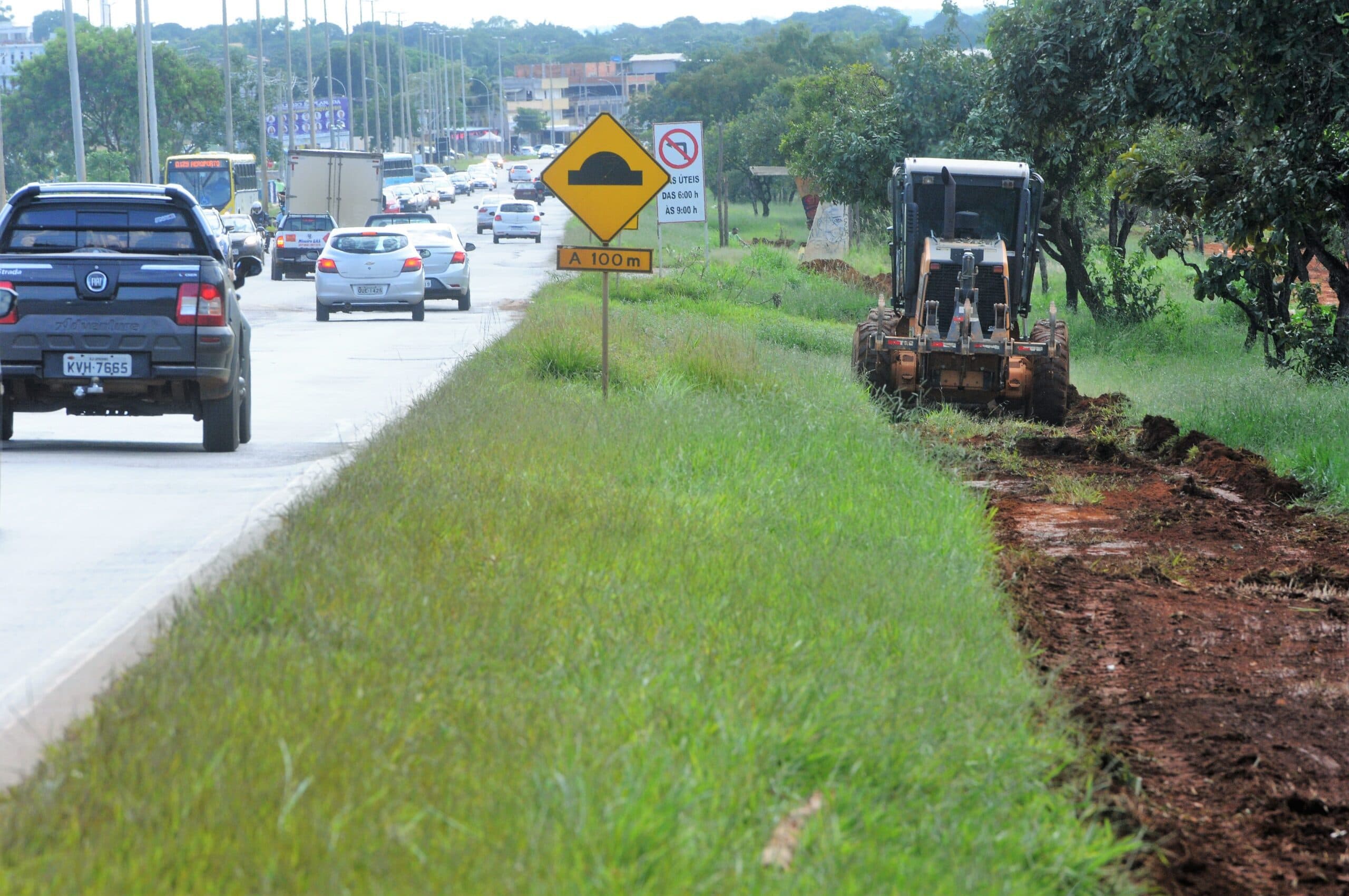 Governo dá início às obras de duplicação da DF-250