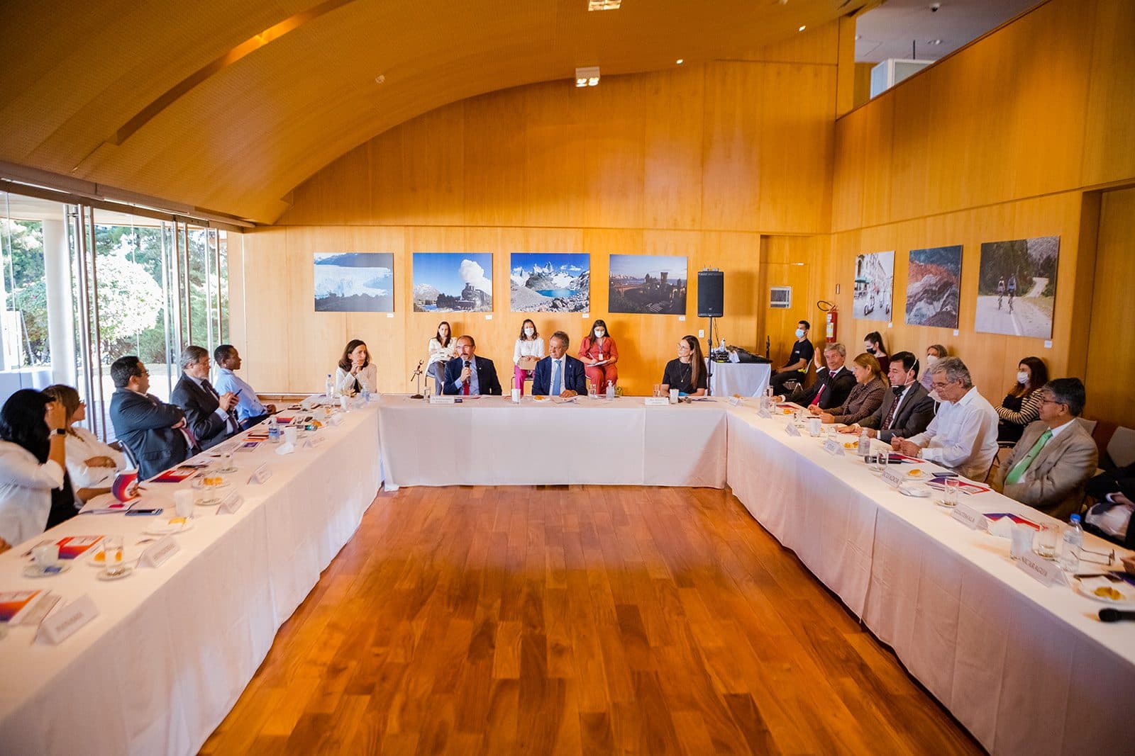 Ações para mulheres e cultura em debate com América Latina e Caribe