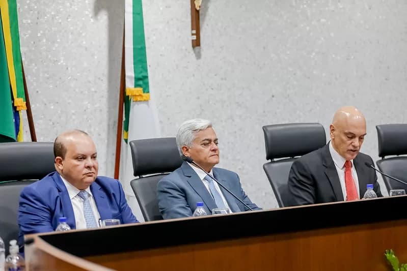 Encontro de presidentes de tribunais eleitorais no DF reforça a democracia