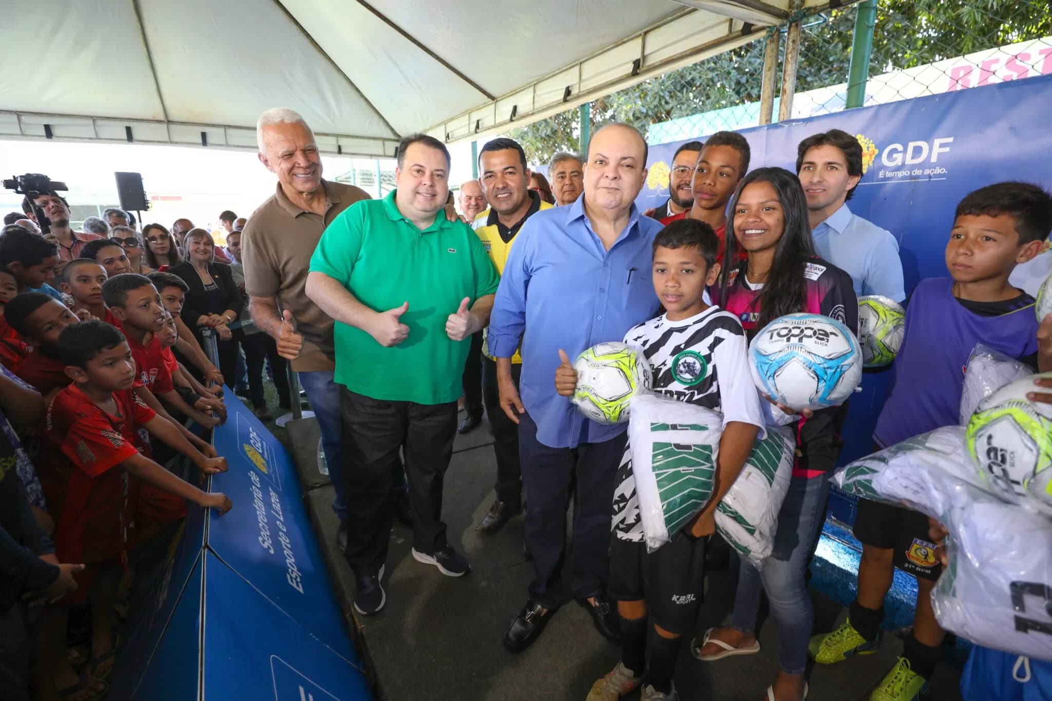 GDF reforma campo de futebol sintético em São Sebastião