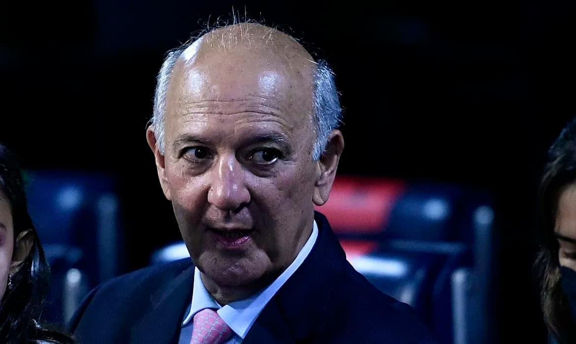 Justiça condena ex-governador do DF a perda de direitos políticos