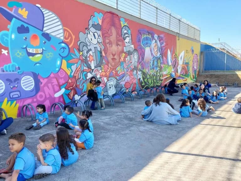 Estação do metrô Ceilândia Norte ganha paredão cultural