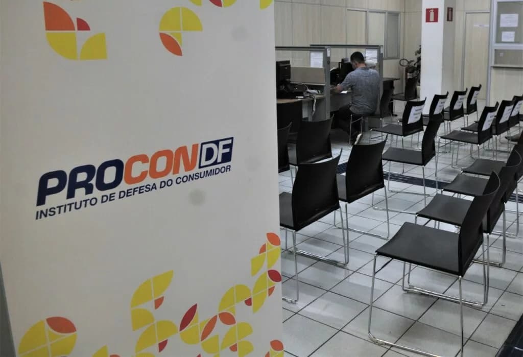Agibank é multado em mais de R$ 800 mil por empréstimo indevido a idosos