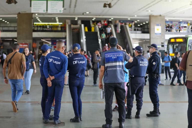 Combate ao comércio ilegal na Rodoviária aumenta segurança de passageiros