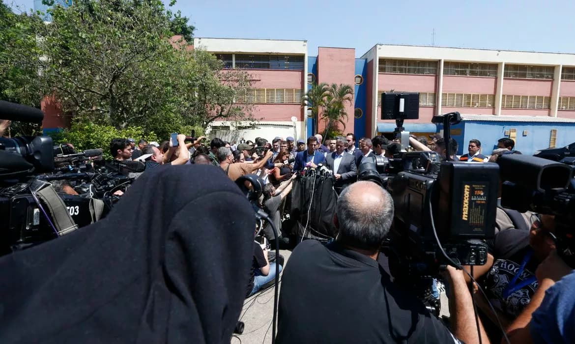Governo diz que foram evitados 165 ataques a escolas desde abril em SP