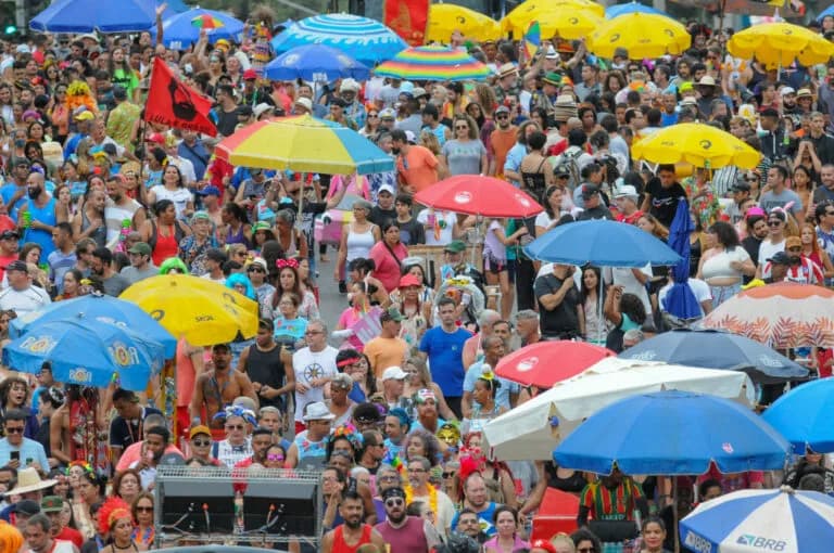 O Carnaval começou! Veja a programação completa da folia no DF