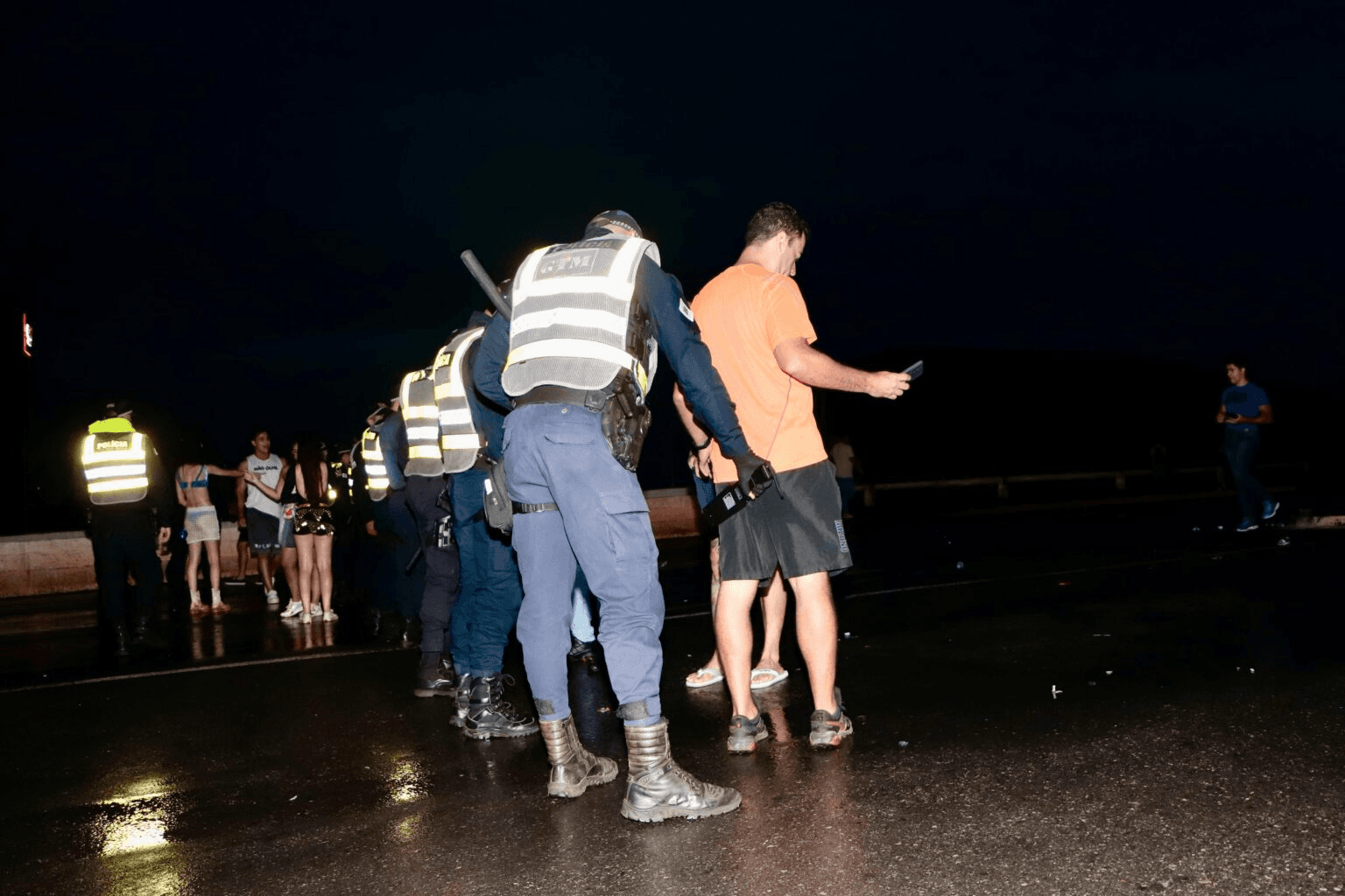 Segurança Pública chama a atenção para cuidado com celular durante Carnaval