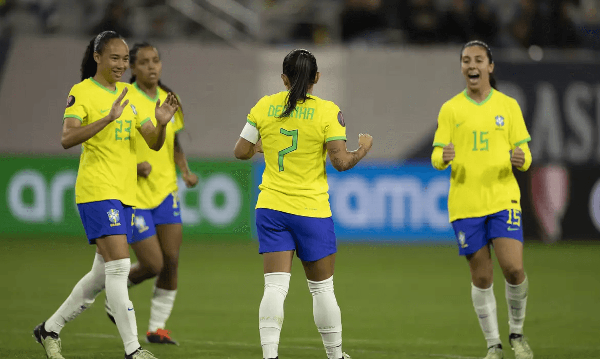 Invicta na Copa Ouro, seleção feminina fecha 1ª fase com goleada 