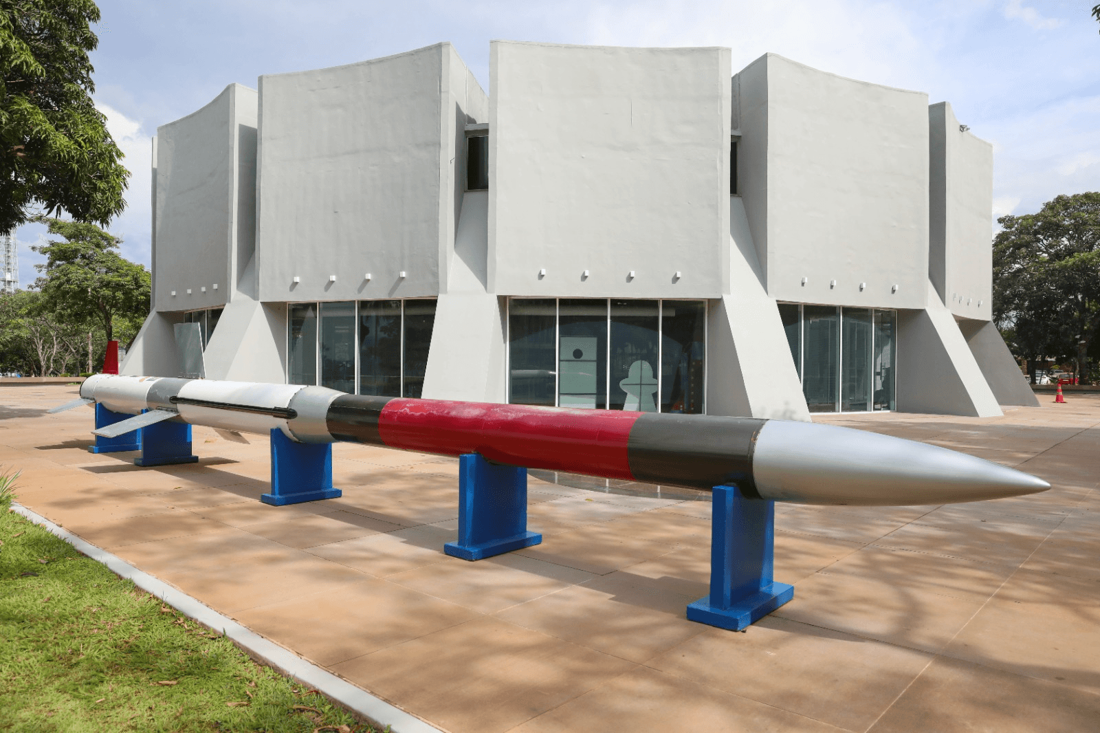 Planetário de Brasília celebra 50 anos dedicados à ciência espacial