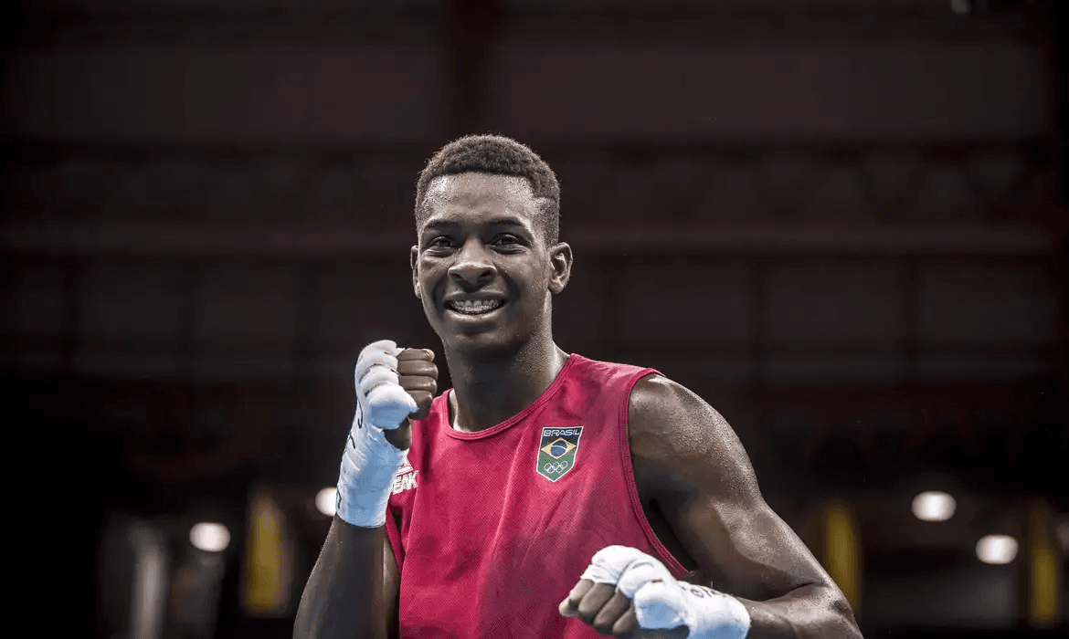 Boxe: Brasil fatura 2 ouros e 3 pratas em 1º evento da World Boxing