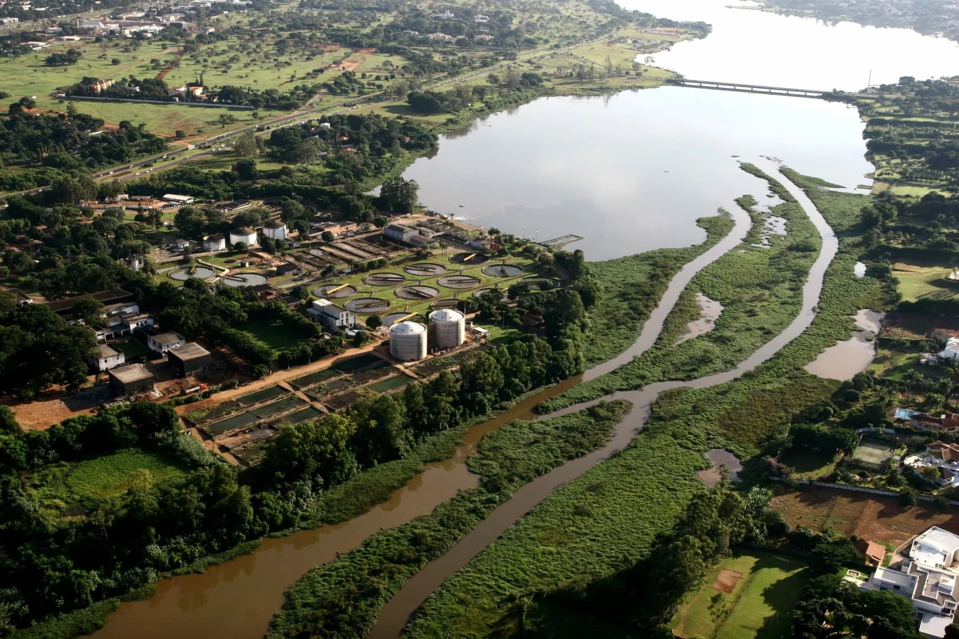 Água do DF é aprovada por 86,6% dos moradores, aponta pesquisa