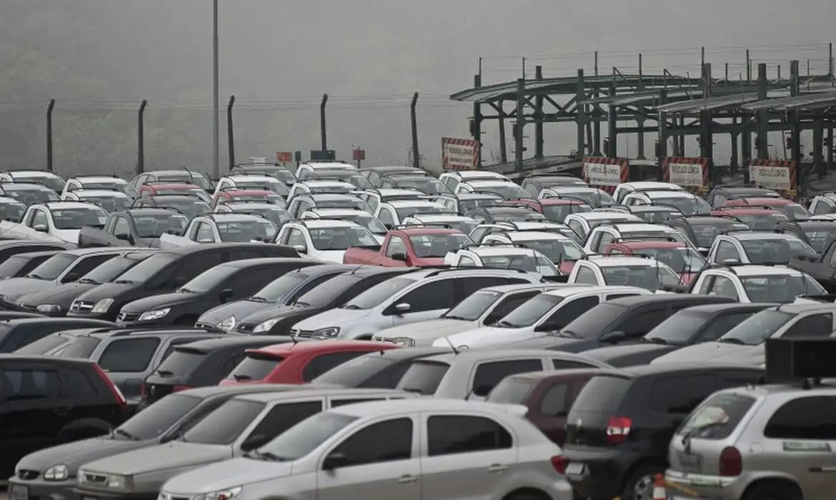 Financiamento de Veículos Novos e Usados Cresce 14,8% em Agosto