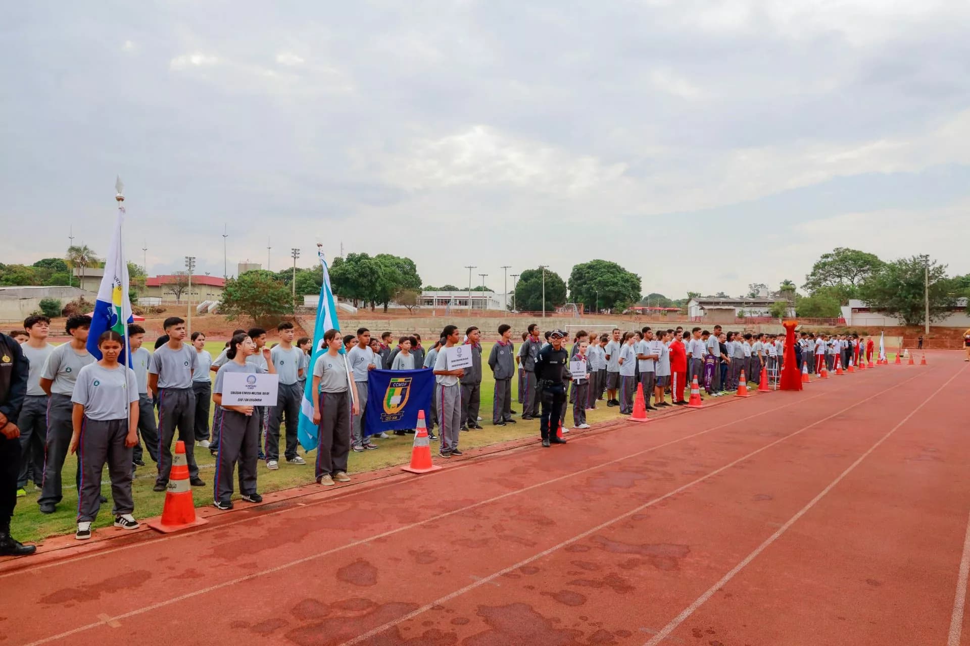 Olimpíadas das Escolas Cívico-Militares Reúnem 2 Mil Estudantes em Grande Evento
