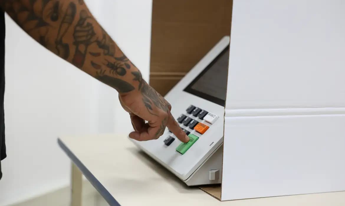 TSE aprova envio de tropas federais para reforço na segurança nas eleições municipais