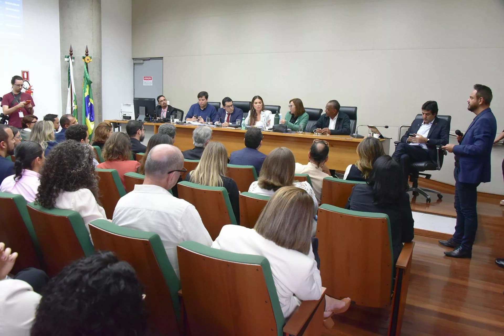 IgesDF apresenta resultados na Câmara Legislativa e reafirma compromisso com a transparência