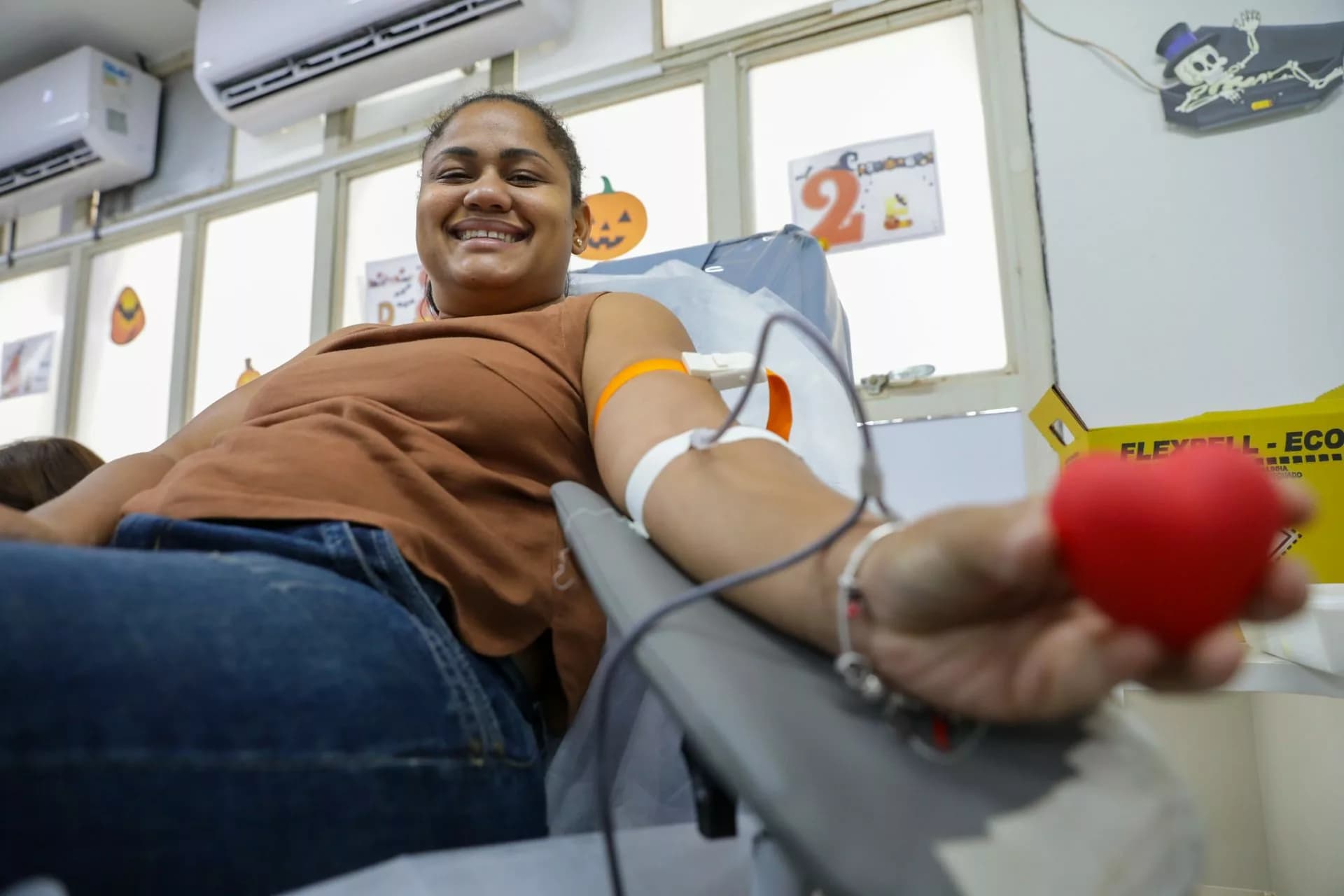 Hemocentro de Brasília lança campanha para celebrar a Semana Nacional do Doador de Sangue