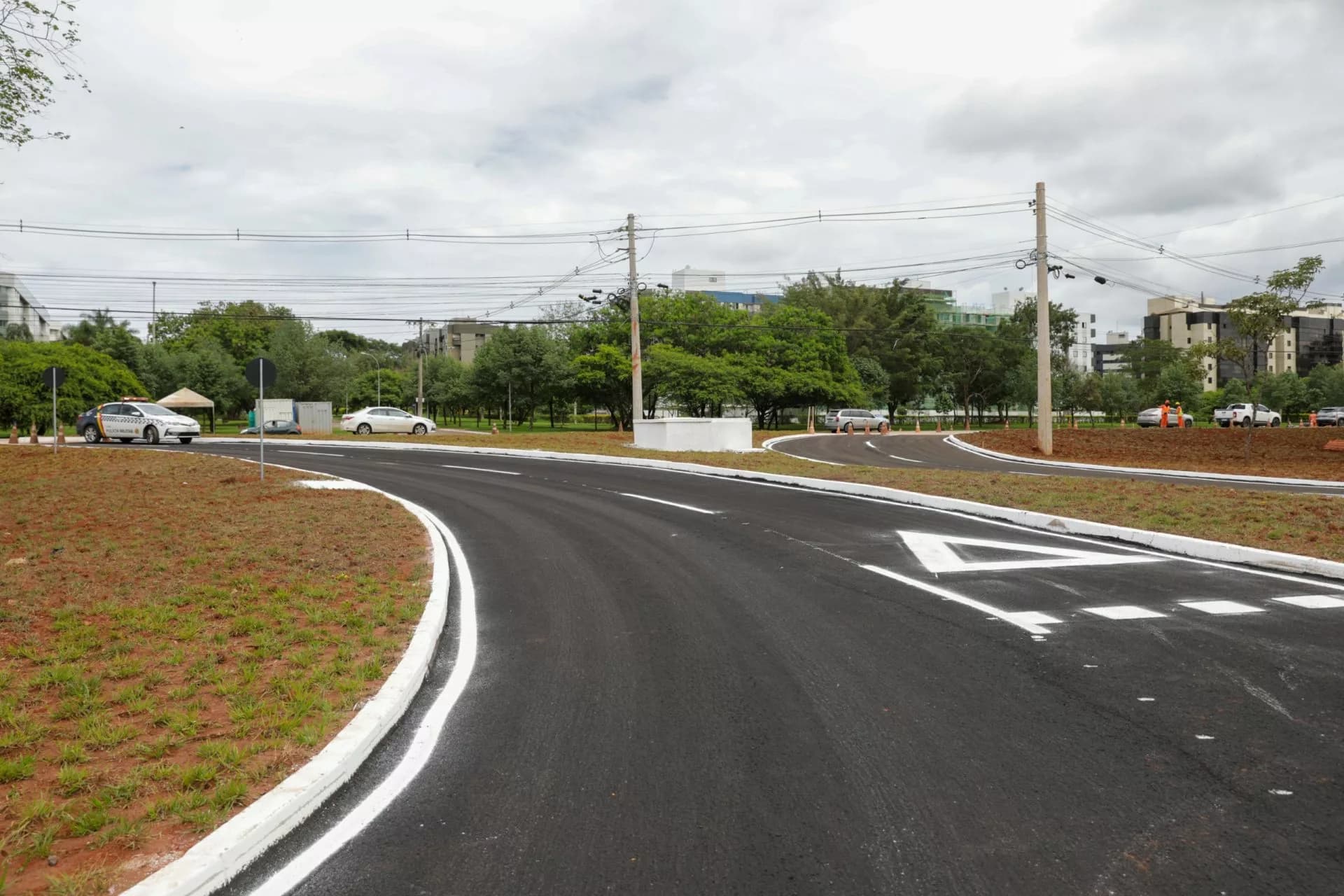 Interdição na Epig altera trânsito no Parque da Cidade para construção de passarelas subterrâneas