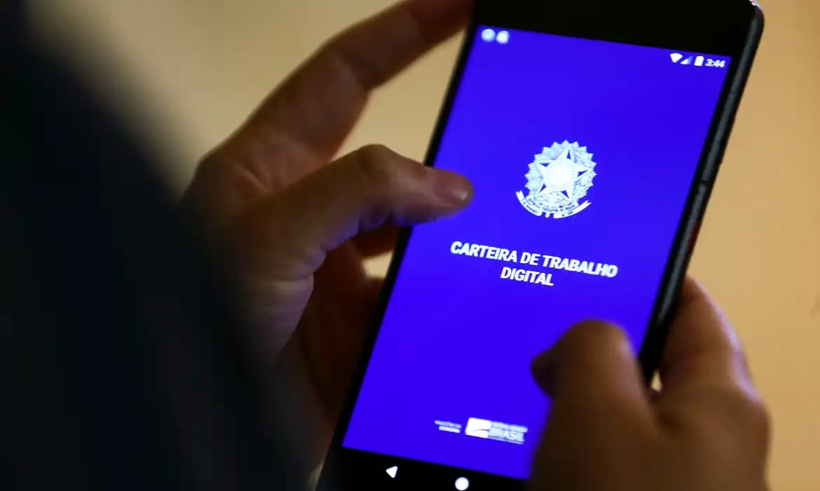 Carteira de Trabalho Digital permite consulta a vagas de emprego do Sine