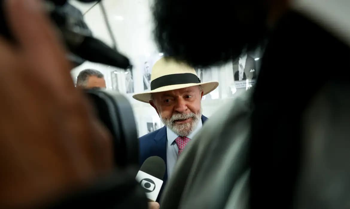 Lula celebra anúncio de cessar-fogo na faixa de gaza