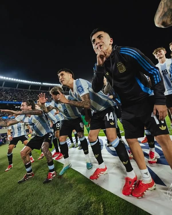 Imprensa argentina celebra goleada sobre o Brasil com manchetes eufóricas