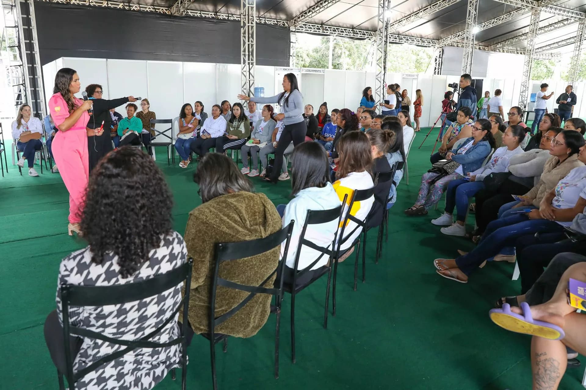 Mães atípicas recebem apoio e capacitação em Samambaia com projeto inclusivo e gratuito