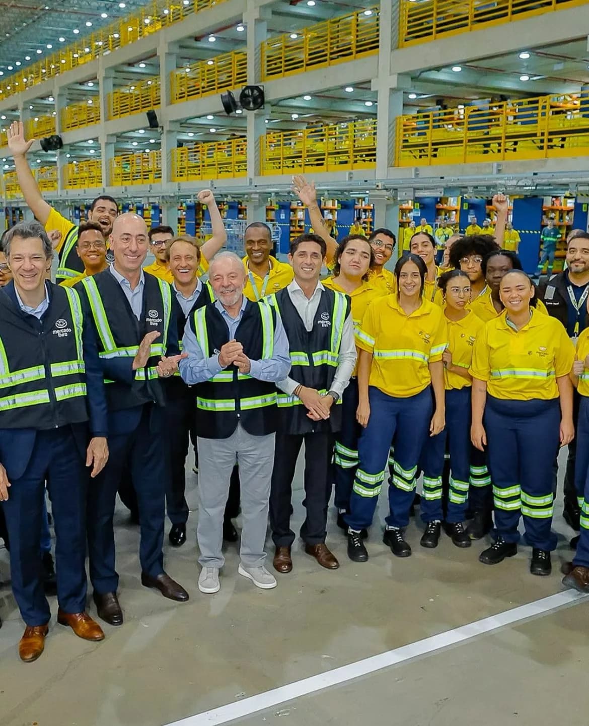 Lula afirma que Brasil está preparado para decisões de Trump e projeta crescimento econômico em 2025