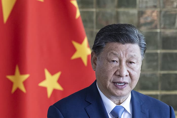 Xi Jinping e Lula defendem livre comércio e fortalecem papel do sul global em reunião na China